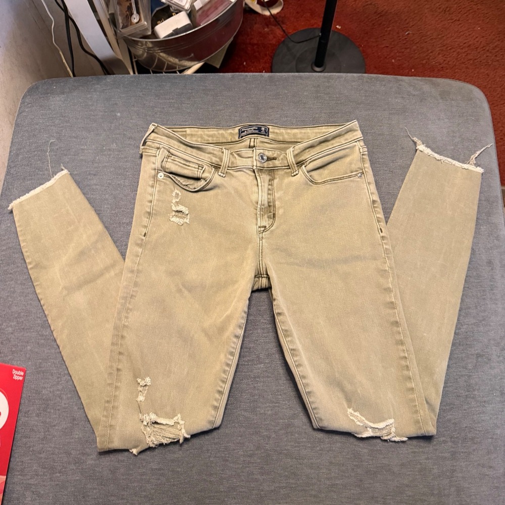 Abercrombie & Fitch Harper Super Skinny Jeans Olive Green‎ Distressed Raw Hem